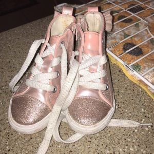 Girls size 7 sneakers